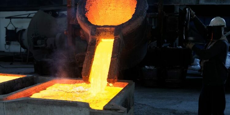 Schleiftechniken in der Metallurgie – Qualitätsoptimierung und Oberflächenveredlung