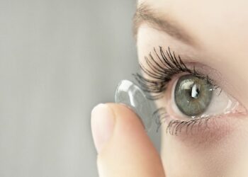 Kontaktlinsen oder Brillen: Vor- und Nachteile für industrielle Arbeitsumgebungen