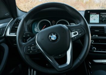 Firmenwagen: Dashcam im Auto - was ist erlaubt und was darf das Unternehmen nicht?