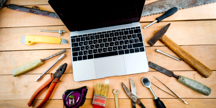 Digitalisierung im Handwerk: Moderne Tools für traditionelle Betriebe