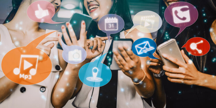 Medienkompetenz - Herausforderungen in der Informationsgesellschaft