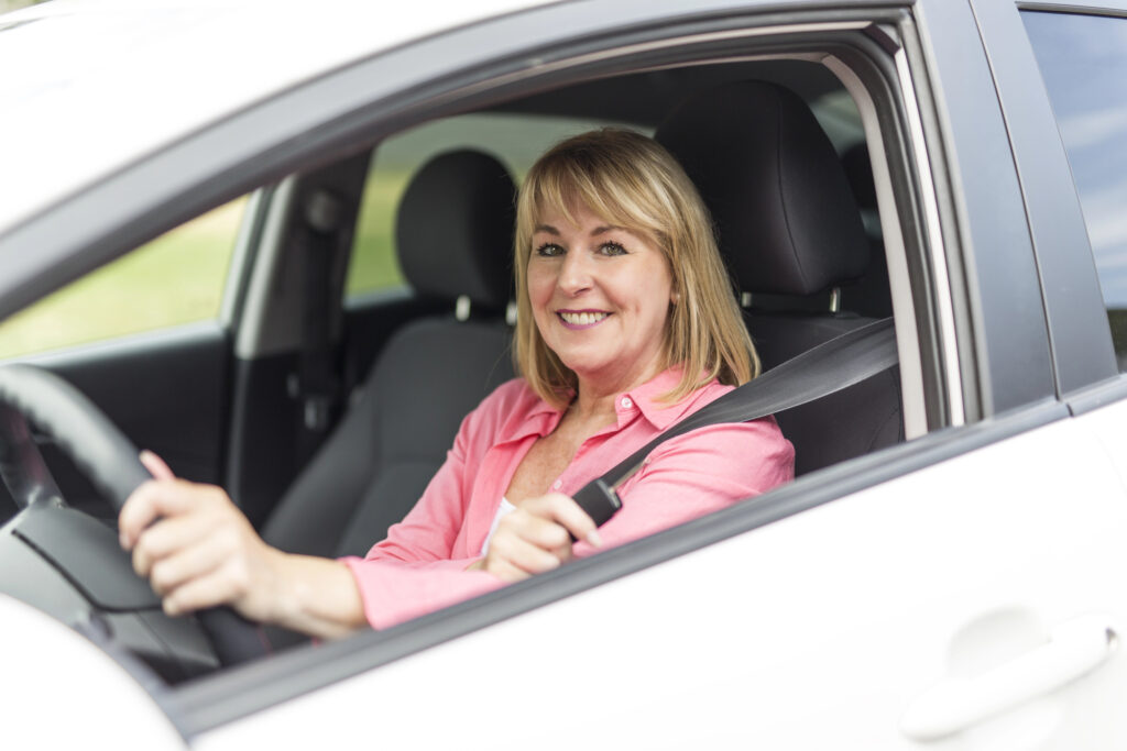 Job ohne Führerschein? 5 Gründe, warum Sie ihn auch im Alter noch nachholen sollten