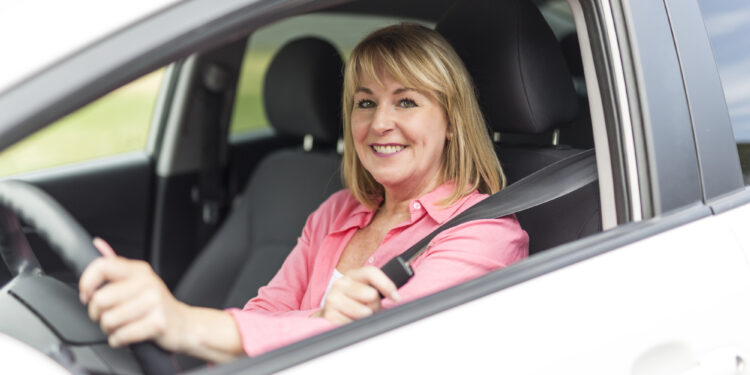 Job ohne Führerschein? 5 Gründe, warum Sie ihn auch im Alter noch nachholen sollten