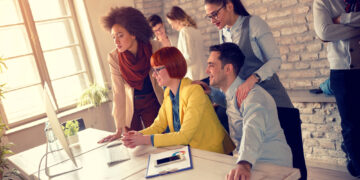 Die neue Kultur der Feedbacktransparenz – Wie 360-Grad-Feedback moderne Unternehmen verändert